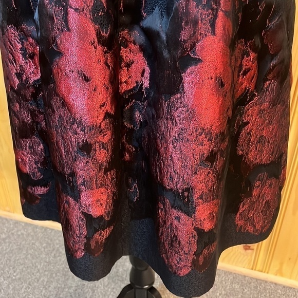 Cynthia Steffe Black & Red Metallic Floral Dress Sz-6 - Picture 8 of 11